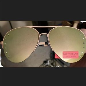 Betsy Johnson sun glasses